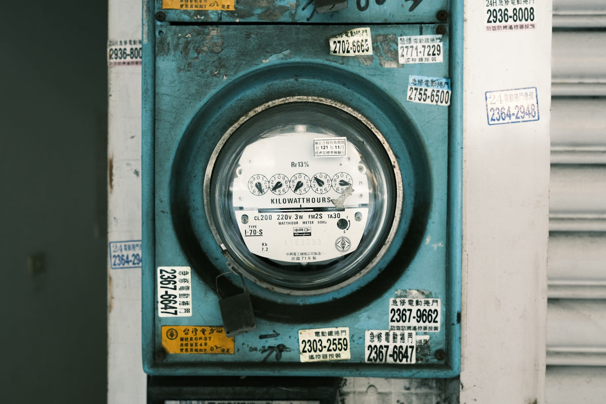 a green and white meter
