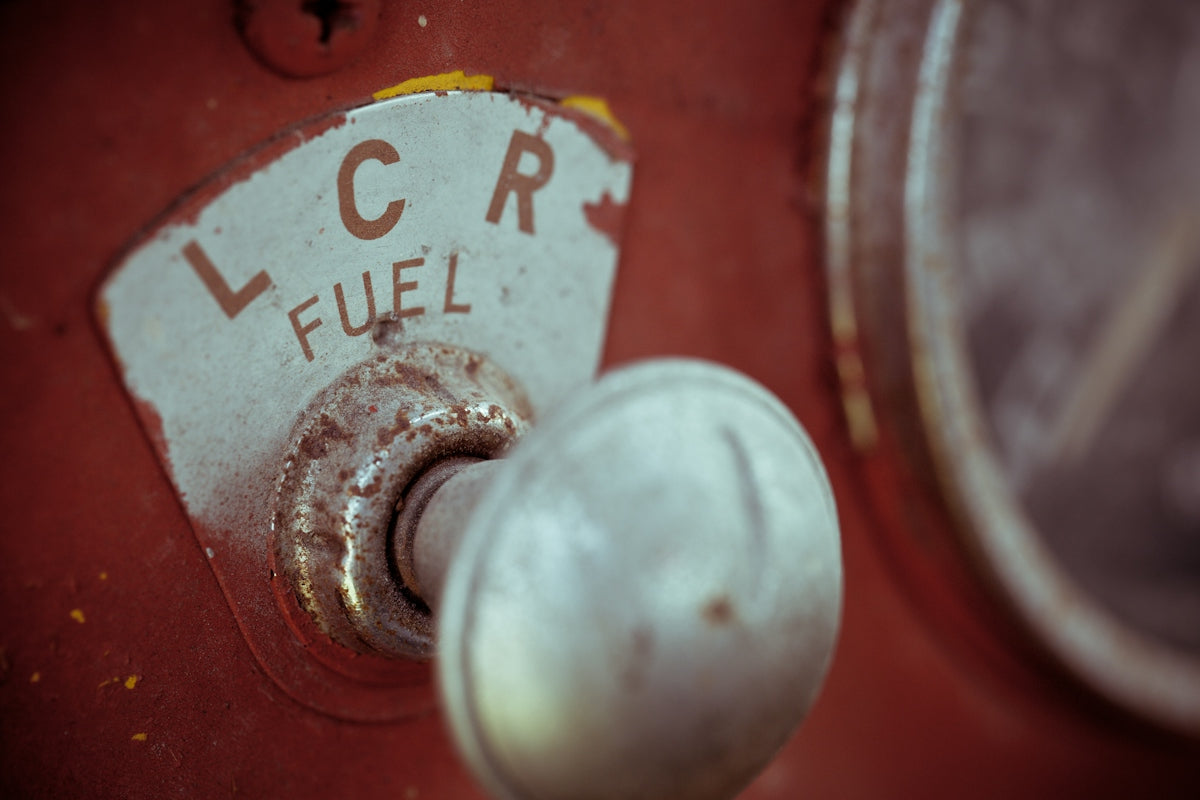 gray LCR fuel knob